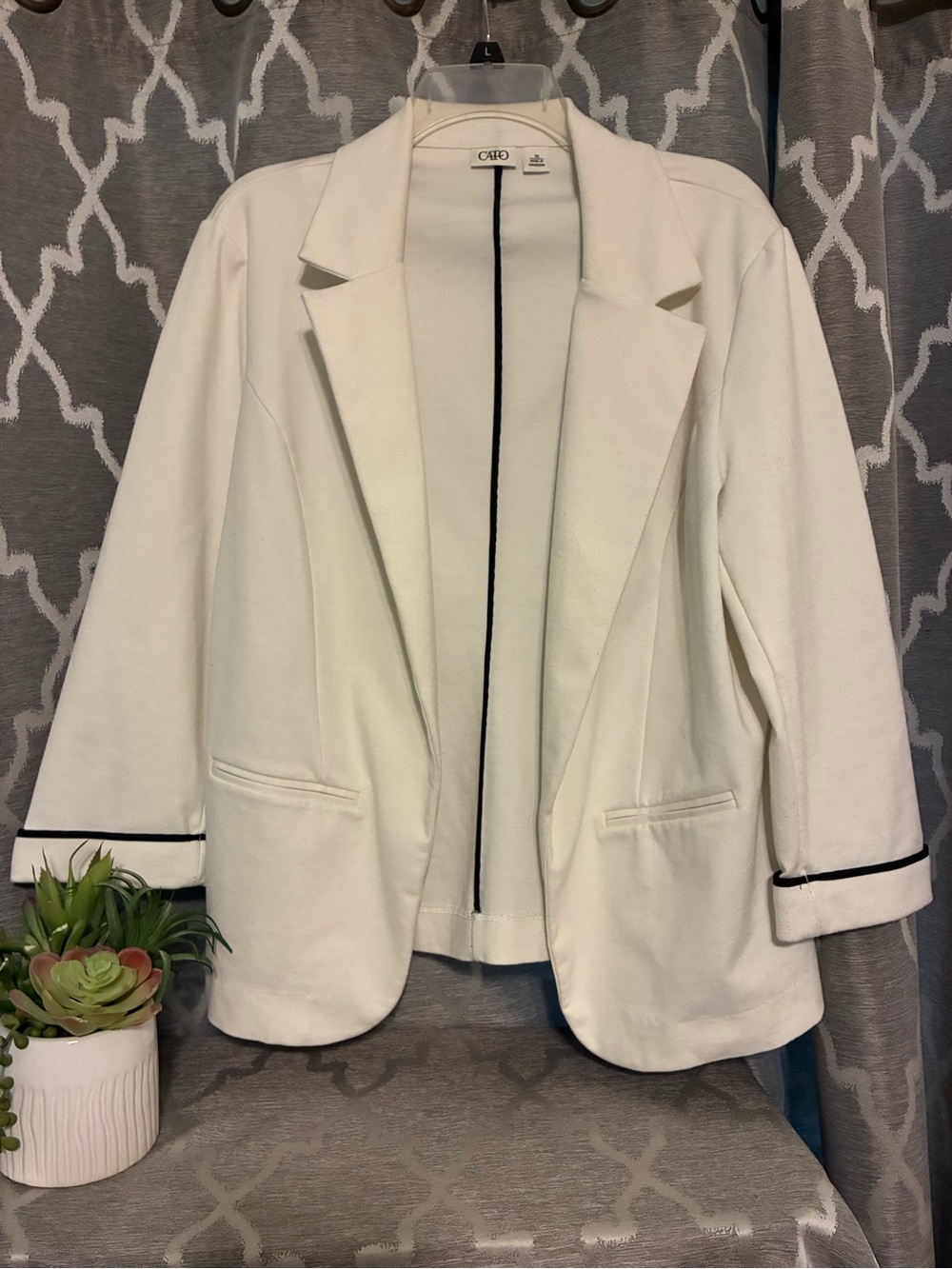 Cato Women's White Open-Front Blazer Jacket